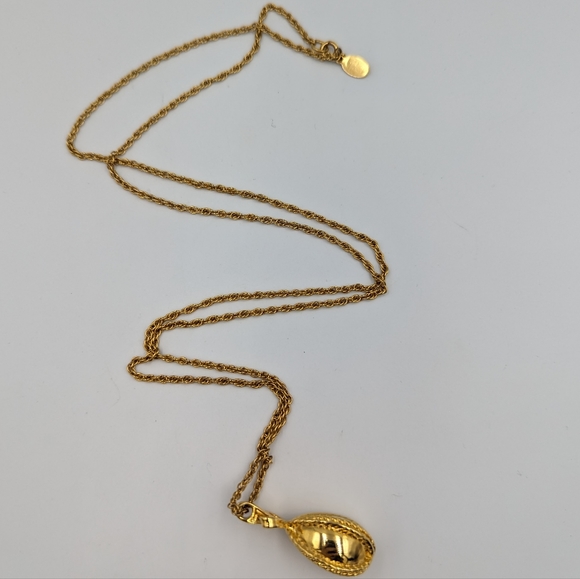 Joan Rivers Egg Shaped Pendant Gold Tone Rope Chain Vintage Signed 30 Inch Long - Picture 4 of 9